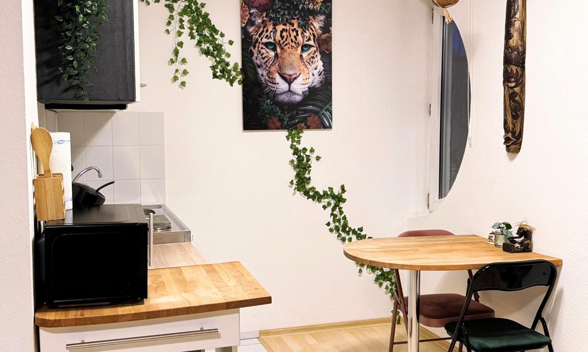 Zentrumnah Inklusive Parkplatz Jungle-Suite By Rentigo - Ruheoase Im Herzen Von Saarbruecken! Exterior foto